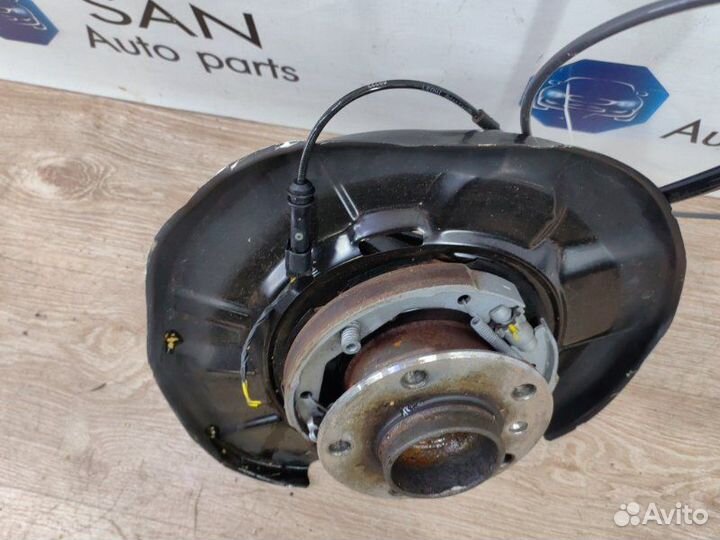 Кулак задний правый Bmw 3 F30 N20B20 2012