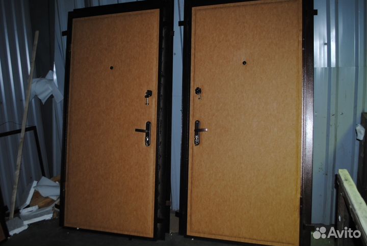 Металлическая входная дверь с отделкой