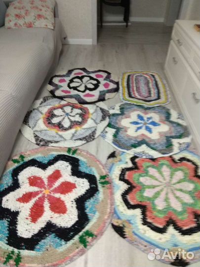 Коврик ручной работы