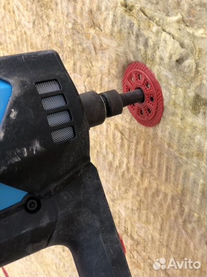 Аренда. Пистолет монтажный. Газовый Toua