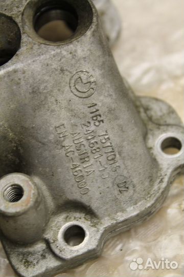 Крышка сливного маслопровода BMW X6 E71 N63B44