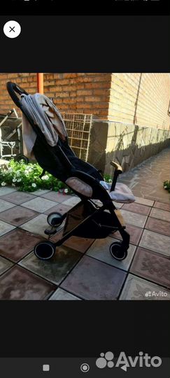 Прогулочная коляска