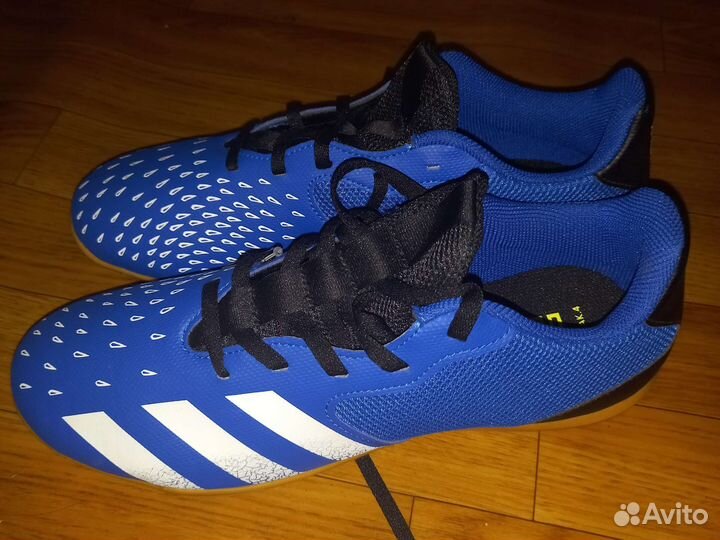 Футзалки adidas predator freak 39-40