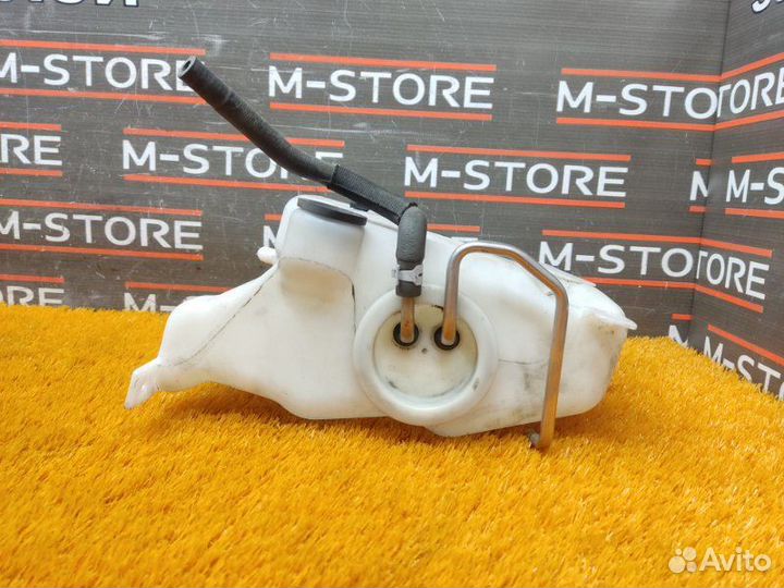 Бачок омывателя Mercedes-Benz C-Class W203 112.912