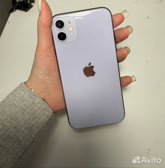 iPhone 11, 128 ГБ