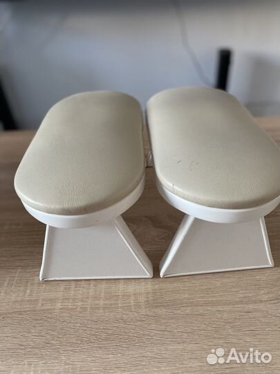 Подставка для рук маникюрная