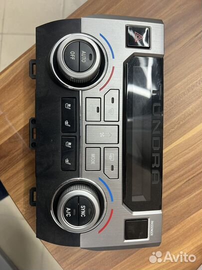 Блок климат контроля Toyota Tundra 2014+
