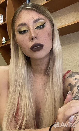 Администратор, менеджер, хостес