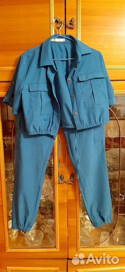 Костюм женский