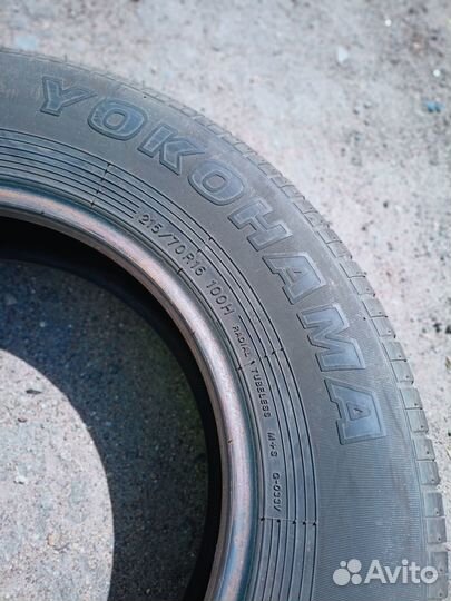 Yokohama Geolandar G033 215/70 R16