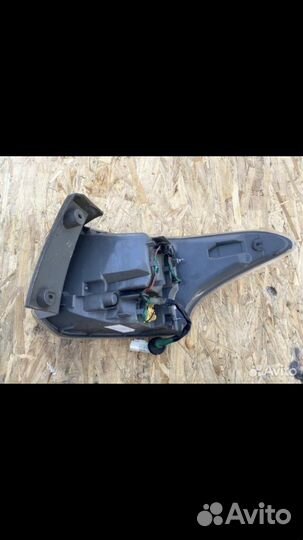 Фонарь левый mitsubishi outlander 3