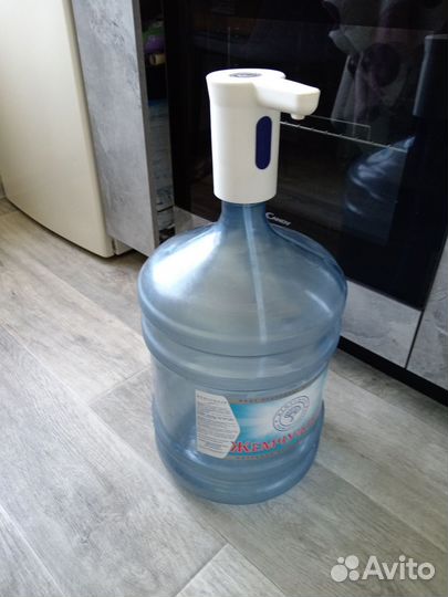 Бутыль 19 литров с помпой
