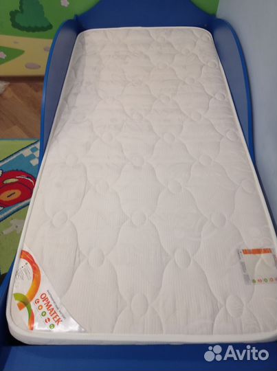 Кровать машинка с матрасом