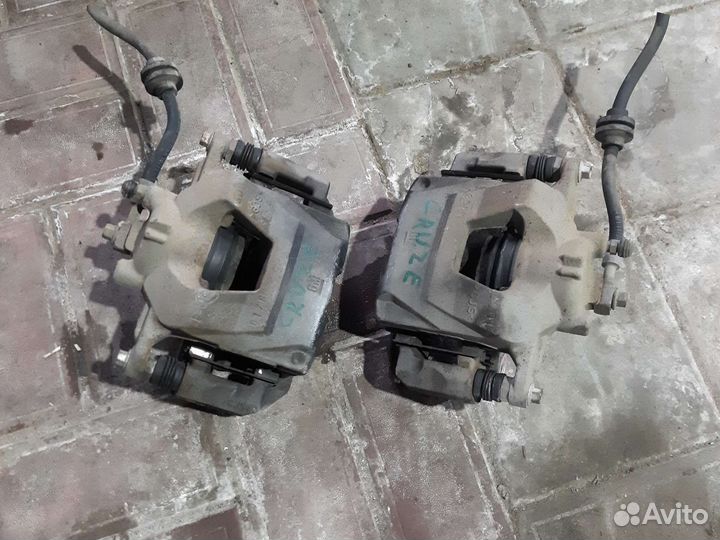 Суппорт передний Chevrolet Cruze