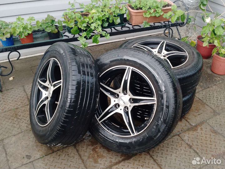 Колеса на кашкай