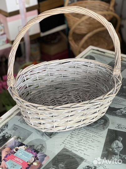 Корзина плетеная из ивы