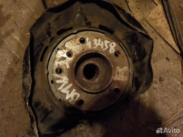 Кулак поворотный BMW 3 e90 задний правый