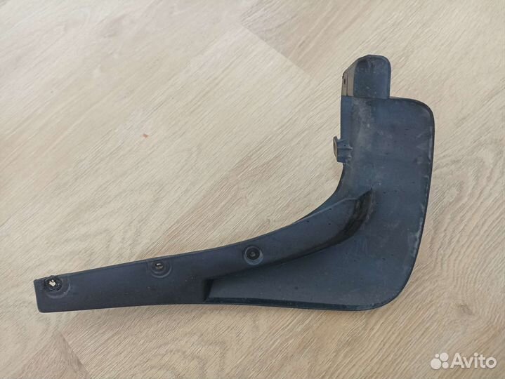 Правый задний брызговик Мазда CX-5 в кузове KE