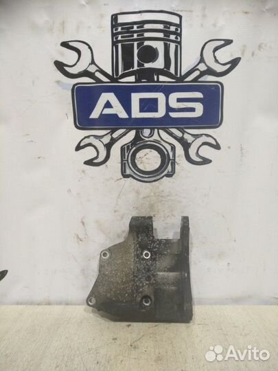 Кронштейн генератора Ssangyong Rexton 1 D27DT 2006