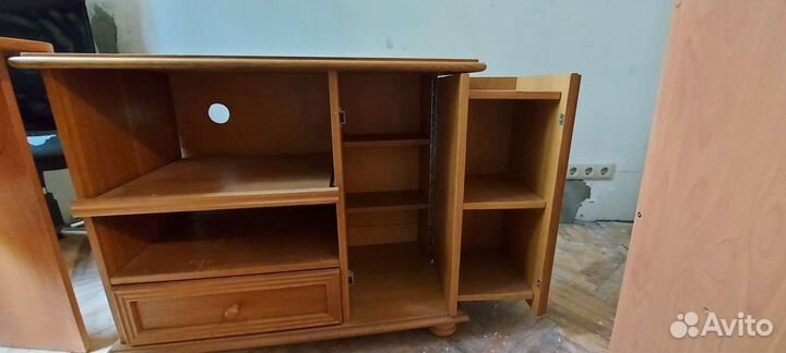 Тумба под телевизор бу массив дерево (дуб)