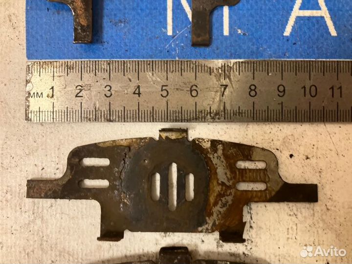 Пластины антискрипные комплект Infiniti