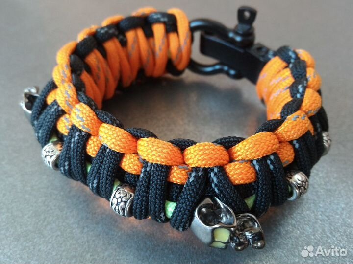 Браслет из паракорда 550 двойной с черепами фосфор