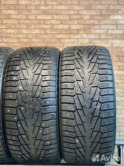 Nokian Tyres Hakkapeliitta 7 SUV 295/40 R21