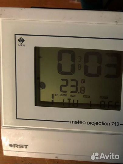 Часы с проектором