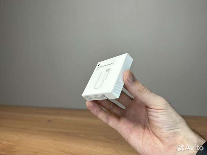 Переходник Apple USB-C to 3.5 mm (MU7E2)