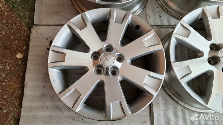 Оригинальные mitsubishi 5/114.3 R18 без пр по РФ
