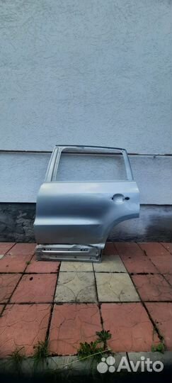 Дверь задняя левая на volkswagen tiguan 2011г