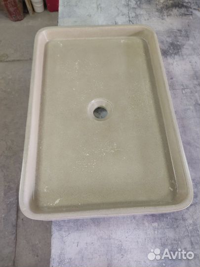 Раковина из бетона накладная