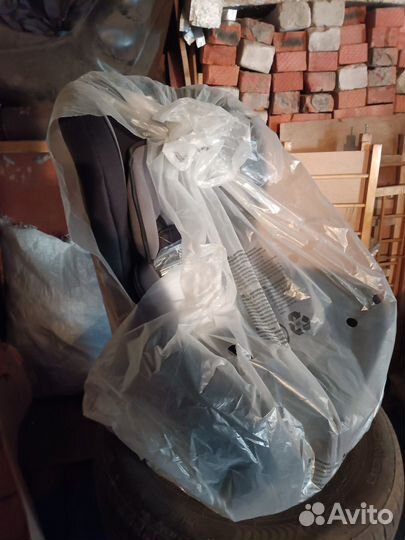 Автомобильное детское кресло от 0 до 18 кг