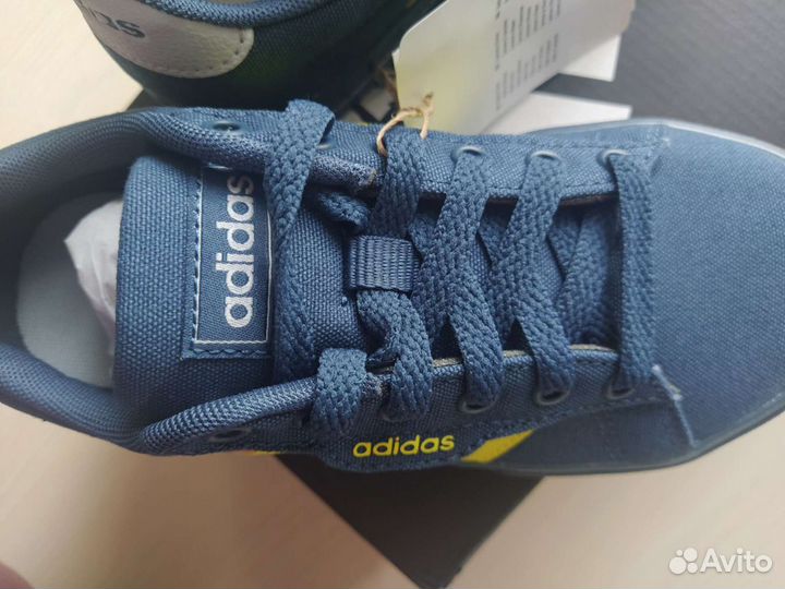 Кроссовки Adidas кеды