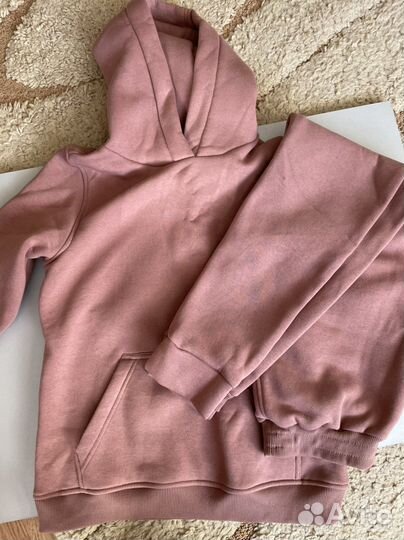 Женский костюм