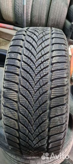 Goodyear UltraGrip Performance 2 225/45 R17