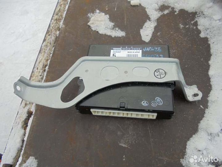 Блок управления abs Toyota Camry Gracia MCV25