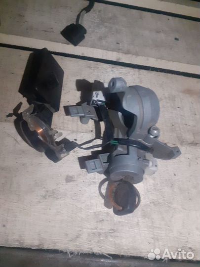 Замок зажигания Митсубиси Лансер 10 Mitsubishi