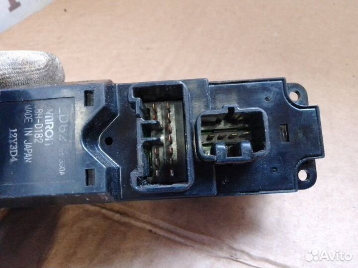 Блок управления стеклоподъемниками передний левый