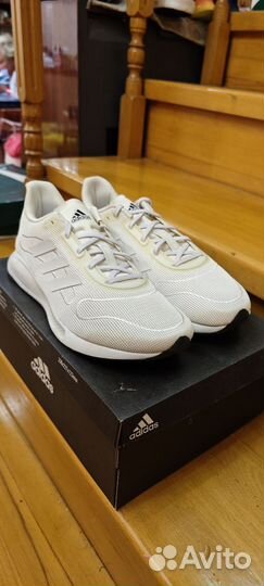 Кроссовки Adidas 42 размер оригинал