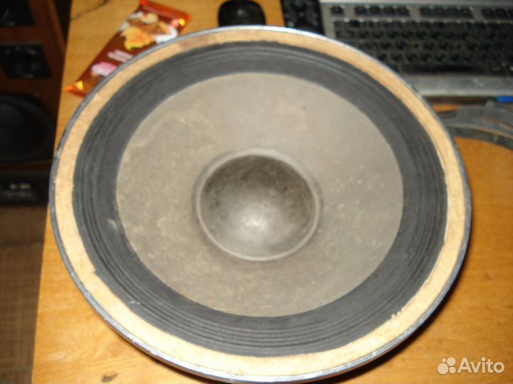 Для гитарного комбика динамик 12