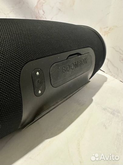 Портативная колонка JBL Boombox 1 (53015)