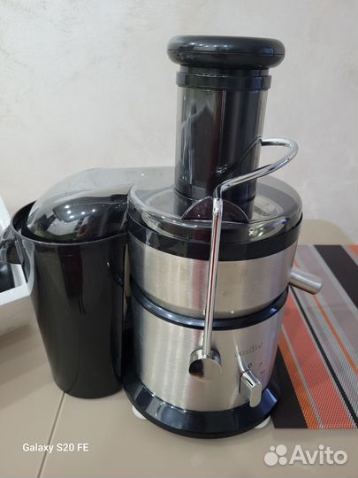 Соковыжималка шнековая новая