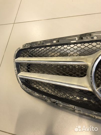 Решетка радиатора Mercedes W212 рестайлинг