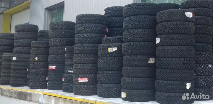 Pirelli Ice Zero 205/60 R16