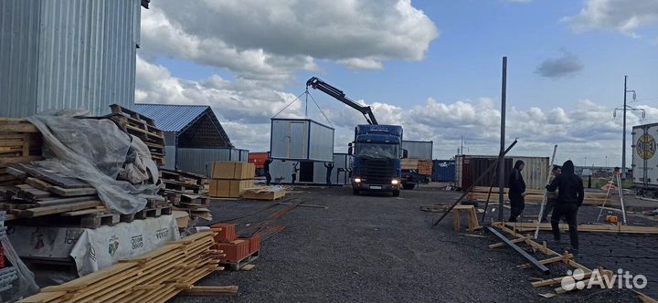 Бытовка со сварной крышей