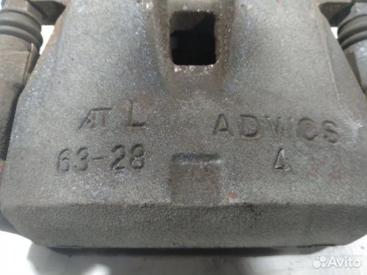 Суппорт передний левый Toyota Camry ACV40 2azfe