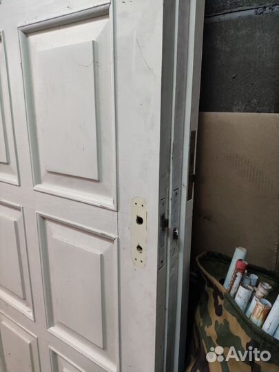 Двери межкомнатные деревянные