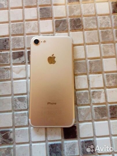 iPhone 7, 32 ГБ