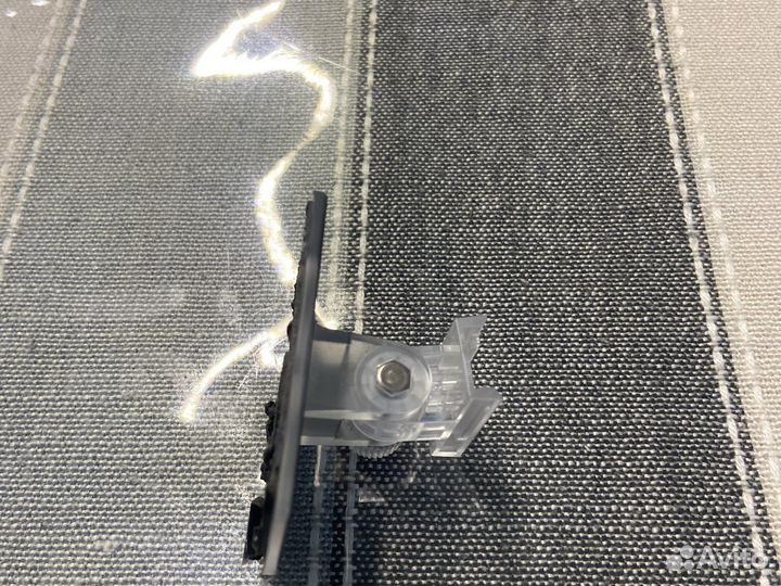 Кронштейн для видеоредактора к корейскому авто